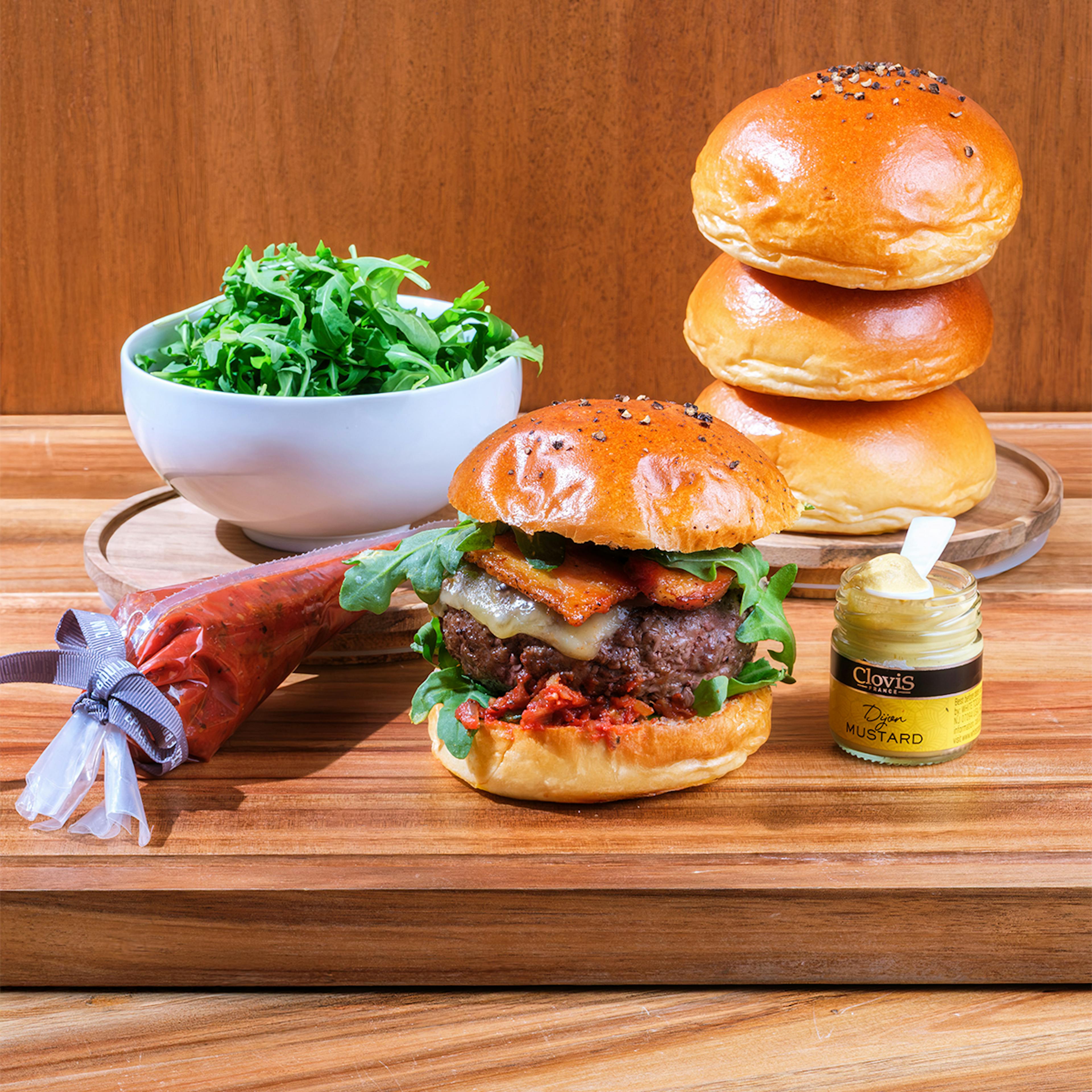 Chef Daniel’s Signature Burger Kit For 4