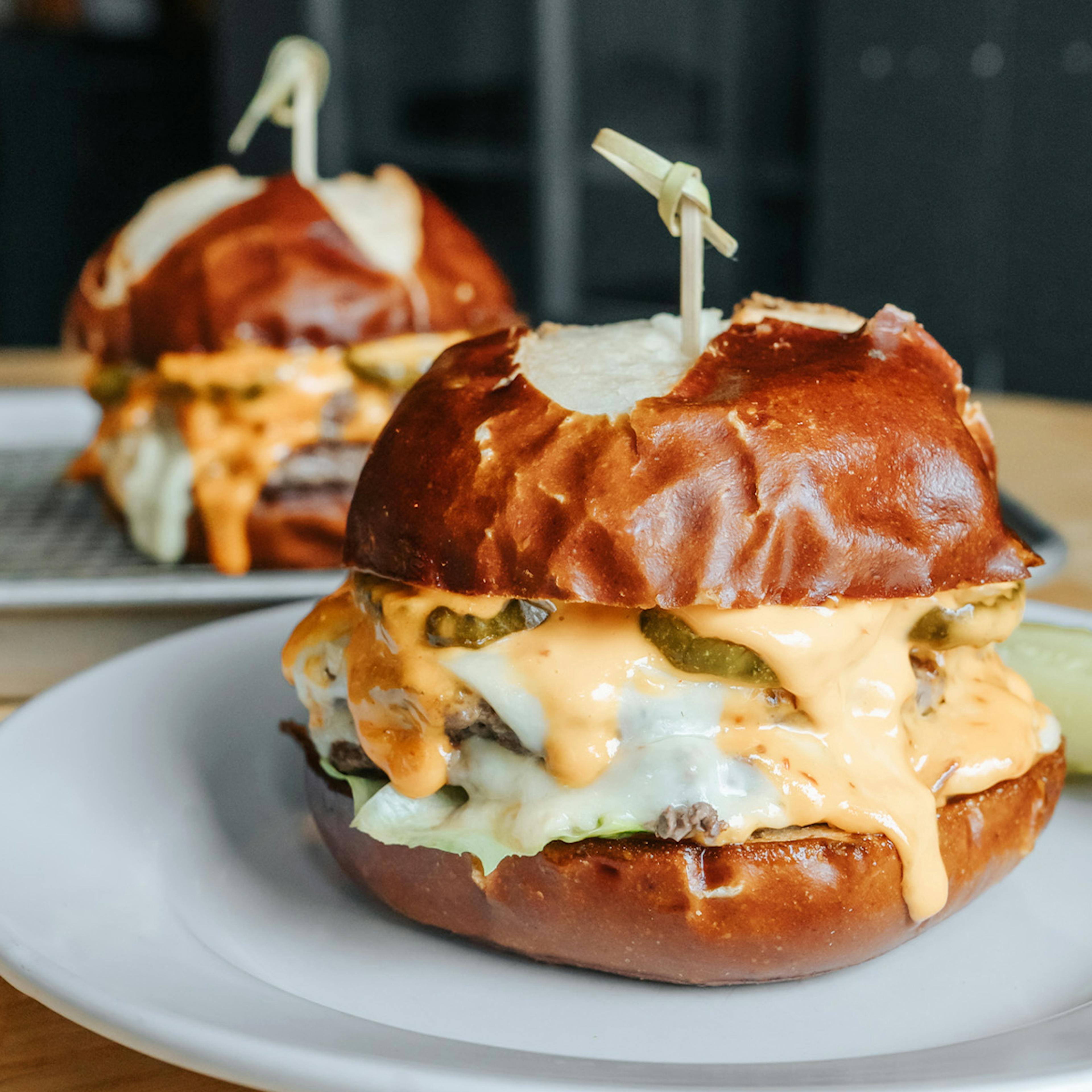 Le Big Matt Burger Kit for 6